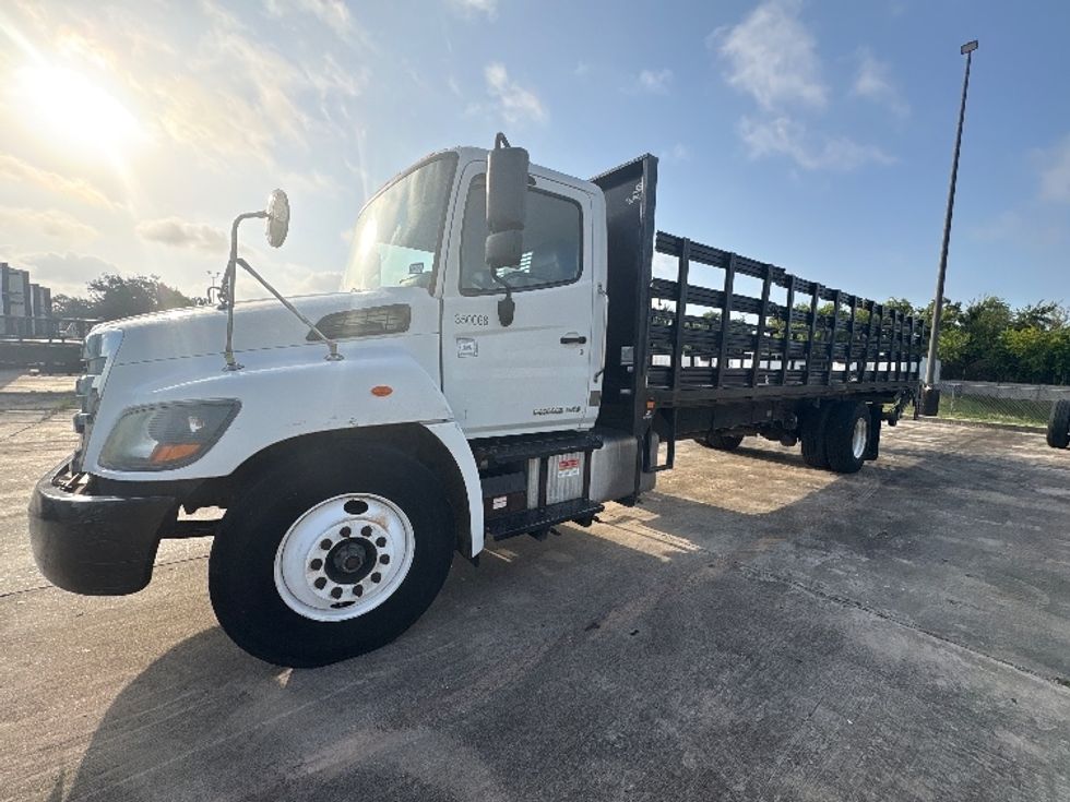 Flatbed Truck-Light and Medium Duty Trucks-Hino-2020-268-Dallas-TX-85,126\n\t\tmiles-$ 65,250 - Image 1