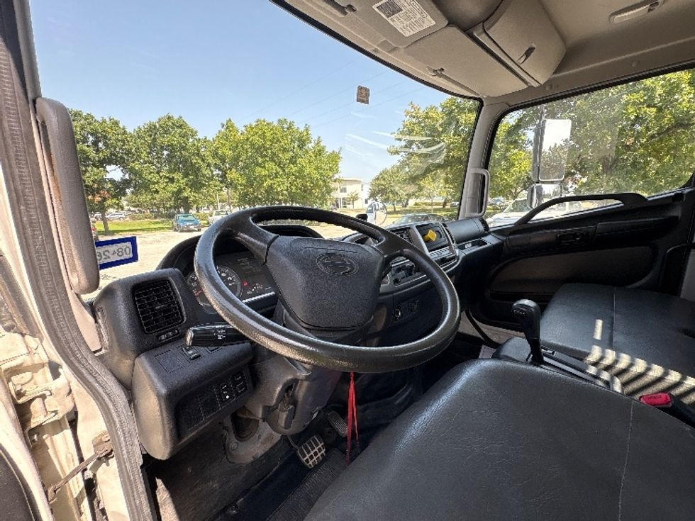 Flatbed Truck-Light and Medium Duty Trucks-Hino-2020-268-Dallas-TX-85,126\n\t\tmiles-$ 65,250 - Image 17