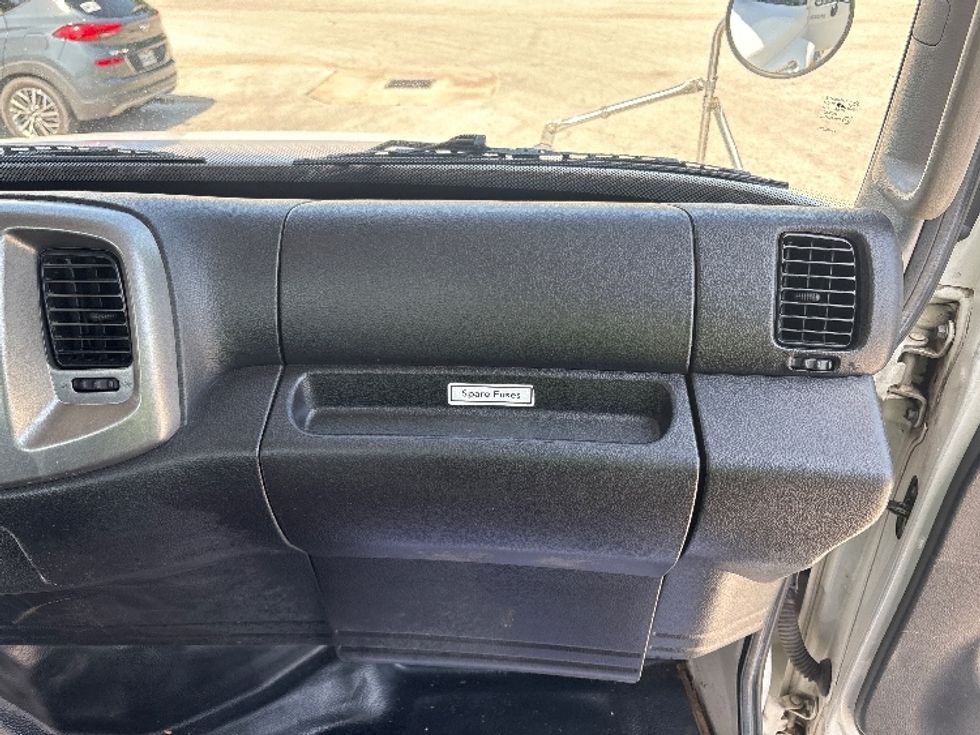Flatbed Truck-Light and Medium Duty Trucks-Hino-2020-268-Dallas-TX-85,126\n\t\tmiles-$ 65,250 - Image 21
