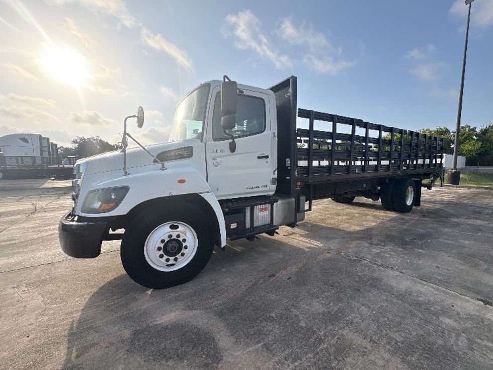 Flatbed Truck-Light and Medium Duty Trucks-Hino-2020-268-Dallas-TX-85,126\n\t\tmiles-$ 65,250 - Image 3