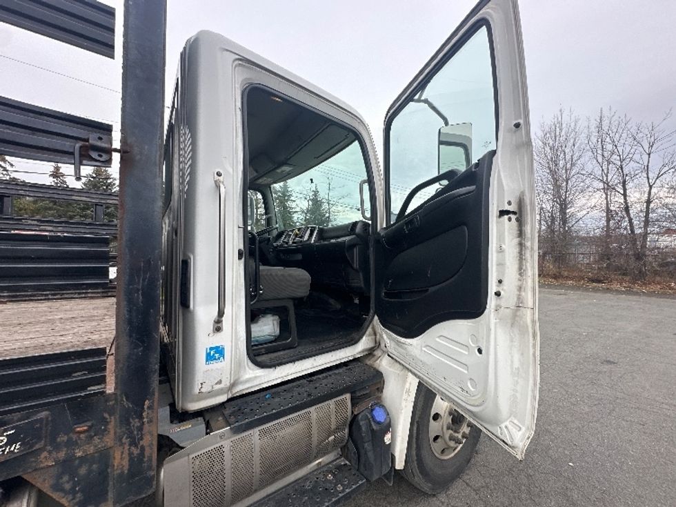 Flatbed Truck-Light and Medium Duty Trucks-Hino-2020-268-Elmsford-NY-250,212\n\t\tmiles-$ 38,000 - Image 17
