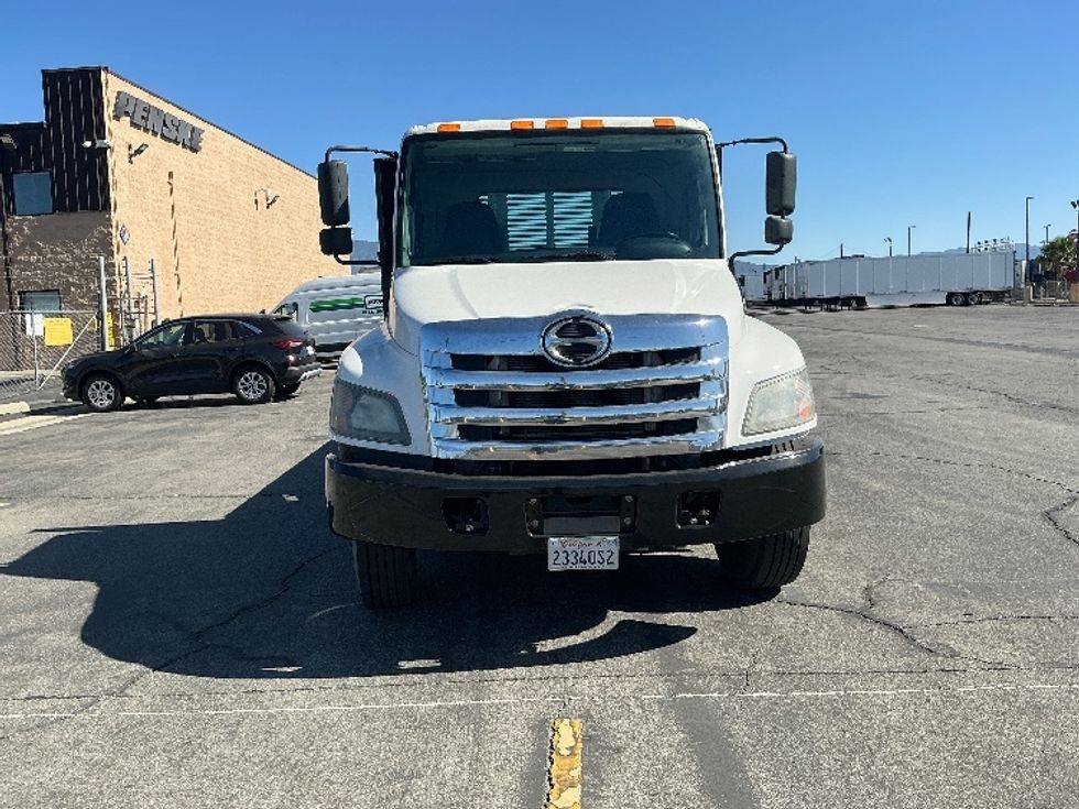 Flatbed Truck-Light and Medium Duty Trucks-Hino-2020-268-Fontana-CA-190,457\n\t\tmiles-$ 50,250 - Image 2