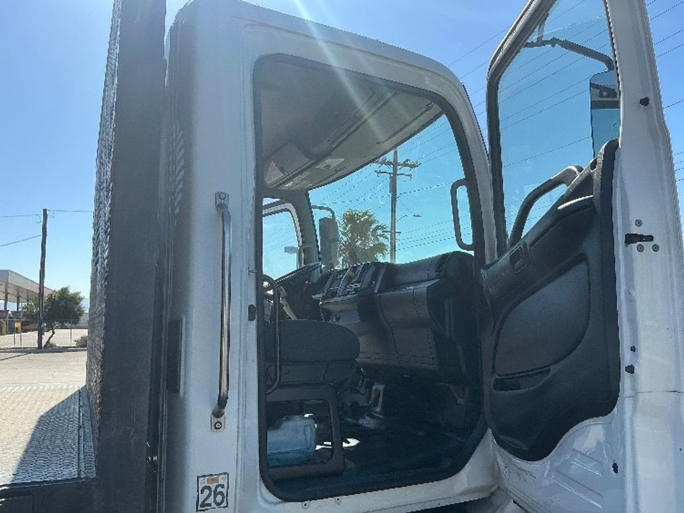 Flatbed Truck-Light and Medium Duty Trucks-Hino-2020-268-Fontana-CA-190,457\n\t\tmiles-$ 50,250 - Image 20