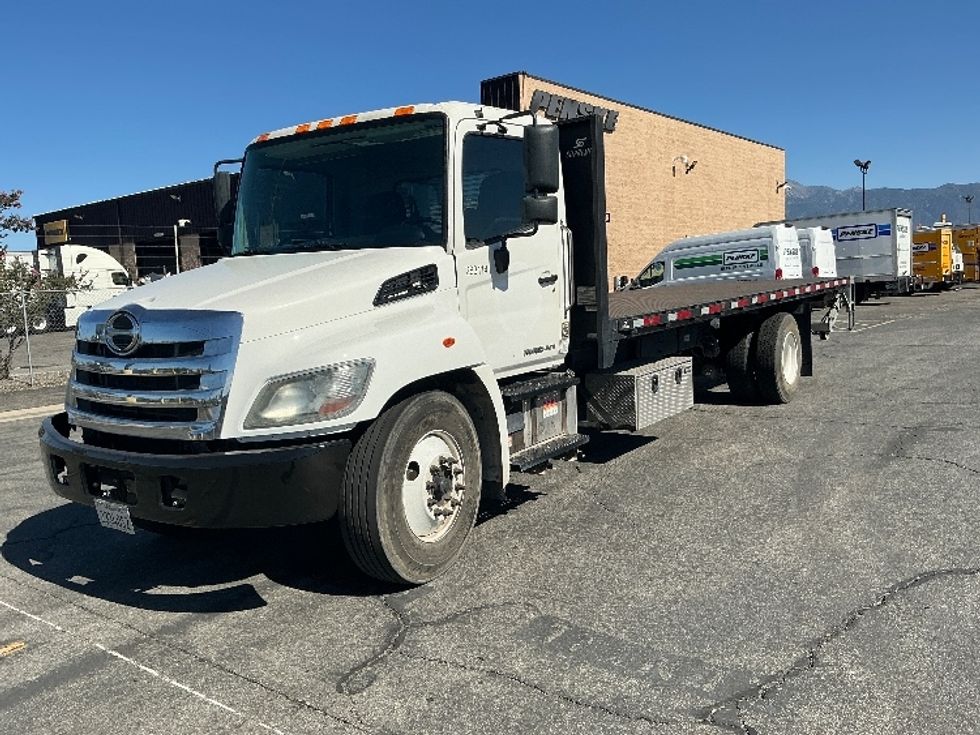 Flatbed Truck-Light and Medium Duty Trucks-Hino-2020-268-Fontana-CA-190,457\n\t\tmiles-$ 50,250 - Image 3