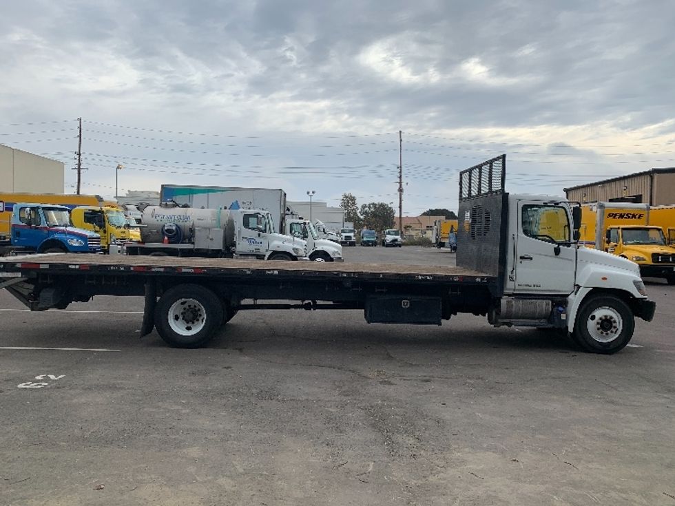 Flatbed Truck-Light and Medium Duty Trucks-Hino-2020-268-Fresno-CA-212,981\n\t\tmiles-$ 48,250 - Image 12
