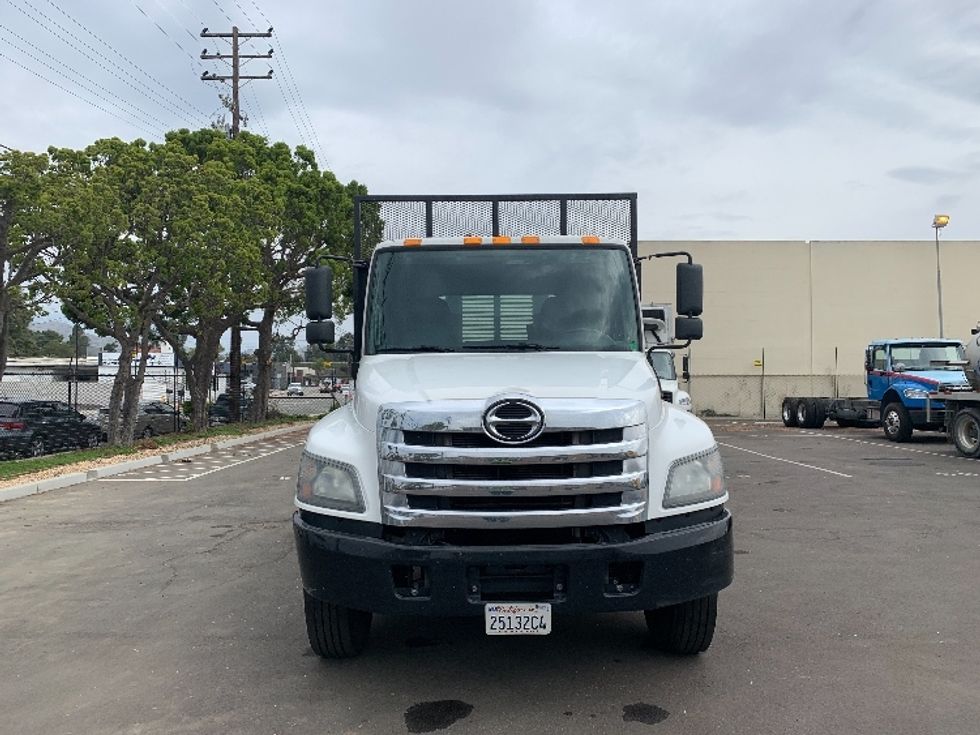 Flatbed Truck-Light and Medium Duty Trucks-Hino-2020-268-Fresno-CA-212,981\n\t\tmiles-$ 48,250 - Image 2