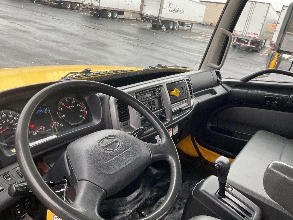 Flatbed Truck-Light and Medium Duty Trucks-Hino-2020-268-La Vergne-TN-95,853\n\t\tmiles-$ 58,250 - Image 17