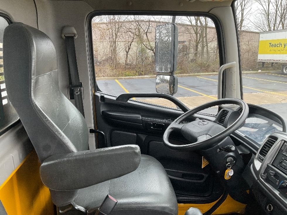 Flatbed Truck-Light and Medium Duty Trucks-Hino-2020-268-La Vergne-TN-95,853\n\t\tmiles-$ 58,250 - Image 22