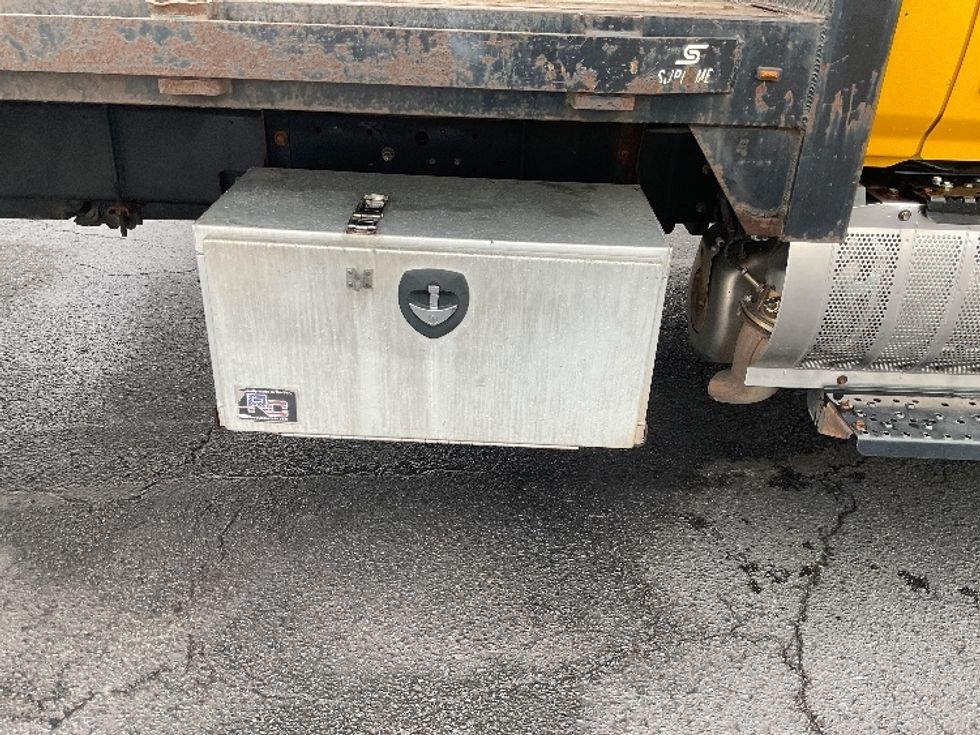 Flatbed Truck-Light and Medium Duty Trucks-Hino-2020-268-La Vergne-TN-95,853\n\t\tmiles-$ 58,250 - Image 25