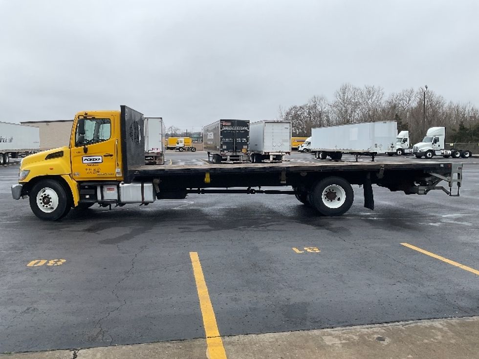 Flatbed Truck-Light and Medium Duty Trucks-Hino-2020-268-La Vergne-TN-95,853\n\t\tmiles-$ 58,250 - Image 4