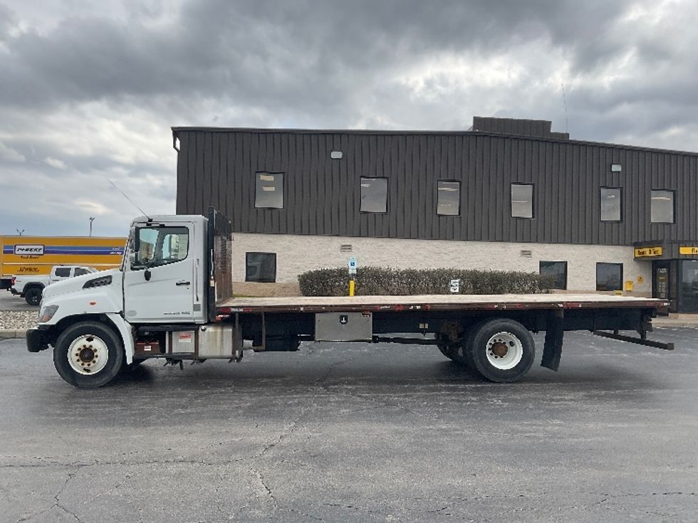 Flatbed Truck-Light and Medium Duty Trucks-Hino-2020-268-Perrysburg-OH-154,692\n\t\tmiles-$ 56,500 - Image 3