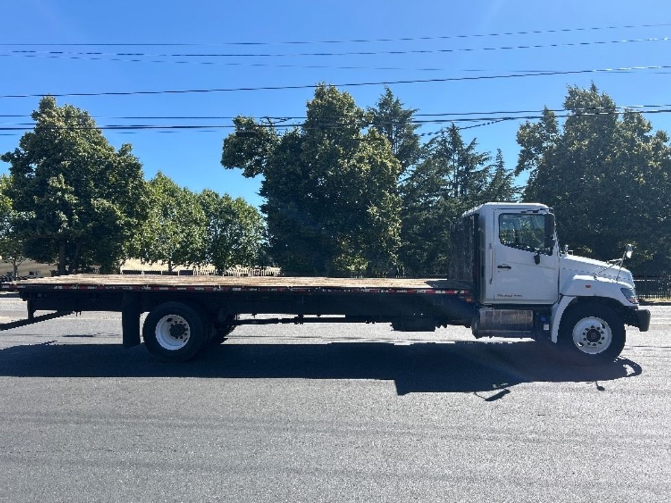Flatbed Truck-Light and Medium Duty Trucks-Hino-2020-268-Portland-OR-60,794\n\t\tmiles-$ 66,000 - Image 10