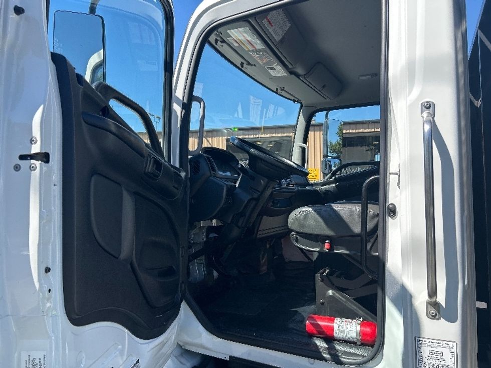Flatbed Truck-Light and Medium Duty Trucks-Hino-2020-268-Portland-OR-60,794\n\t\tmiles-$ 66,000 - Image 11