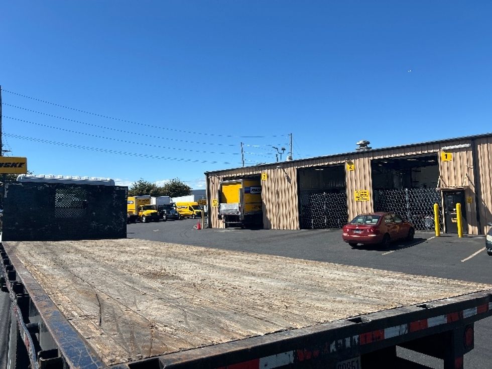 Flatbed Truck-Light and Medium Duty Trucks-Hino-2020-268-Portland-OR-60,794\n\t\tmiles-$ 66,000 - Image 7