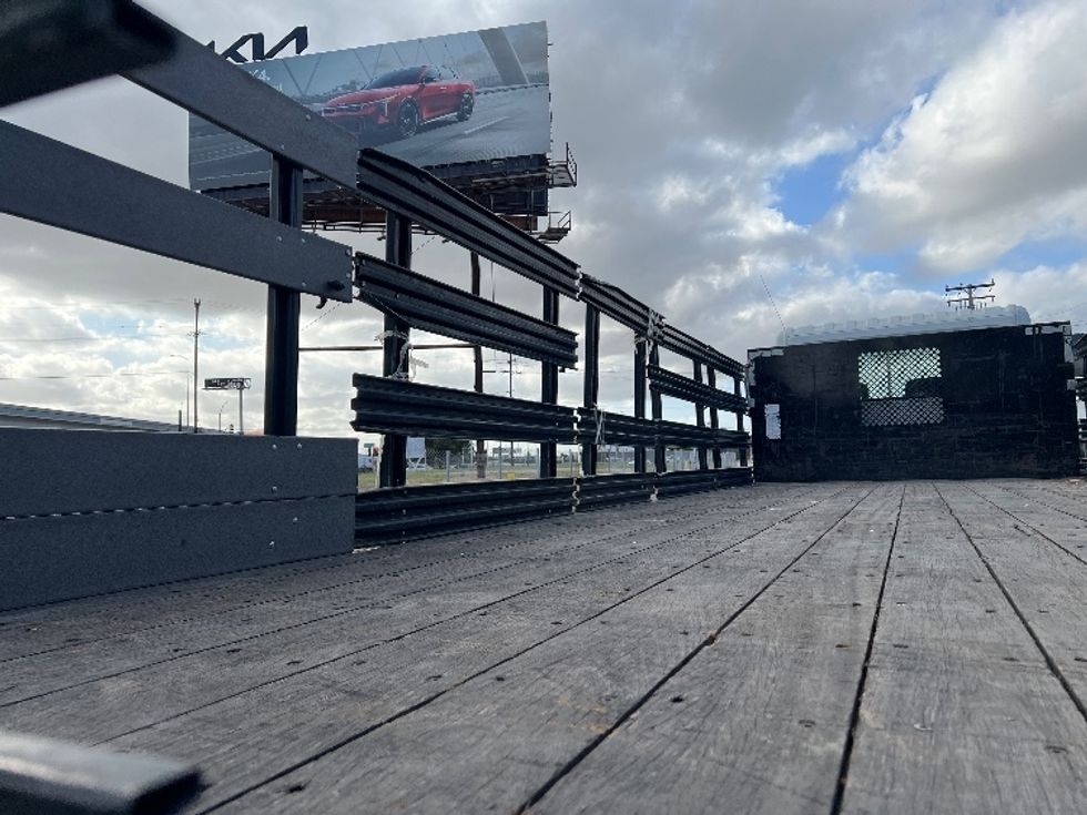 Flatbed Truck-Light and Medium Duty Trucks-Hino-2020-268-Torrance-CA-120,660\n\t\tmiles-$ 62,000 - Image 10