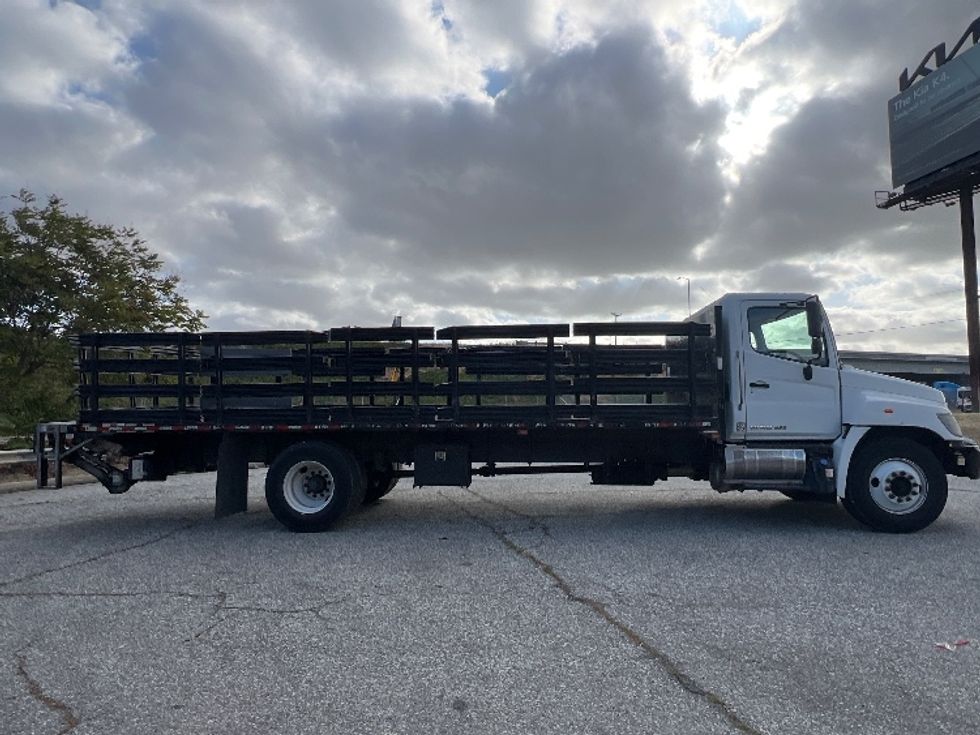 Flatbed Truck-Light and Medium Duty Trucks-Hino-2020-268-Torrance-CA-120,660\n\t\tmiles-$ 62,000 - Image 14