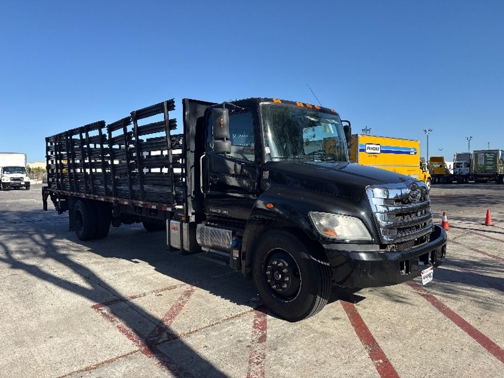 Flatbed Truck-Light and Medium Duty Trucks-Hino-2020-268-Torrance-CA-124,433\n\t\tmiles-$ 59,500 - Image 1