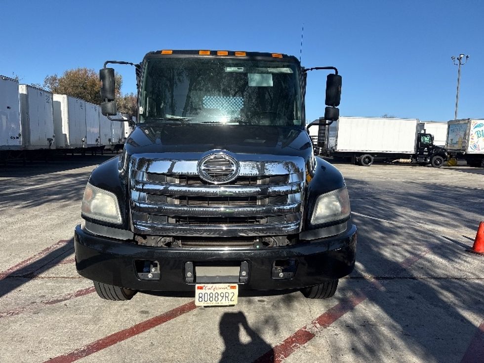 Flatbed Truck-Light and Medium Duty Trucks-Hino-2020-268-Torrance-CA-124,433\n\t\tmiles-$ 59,500 - Image 2