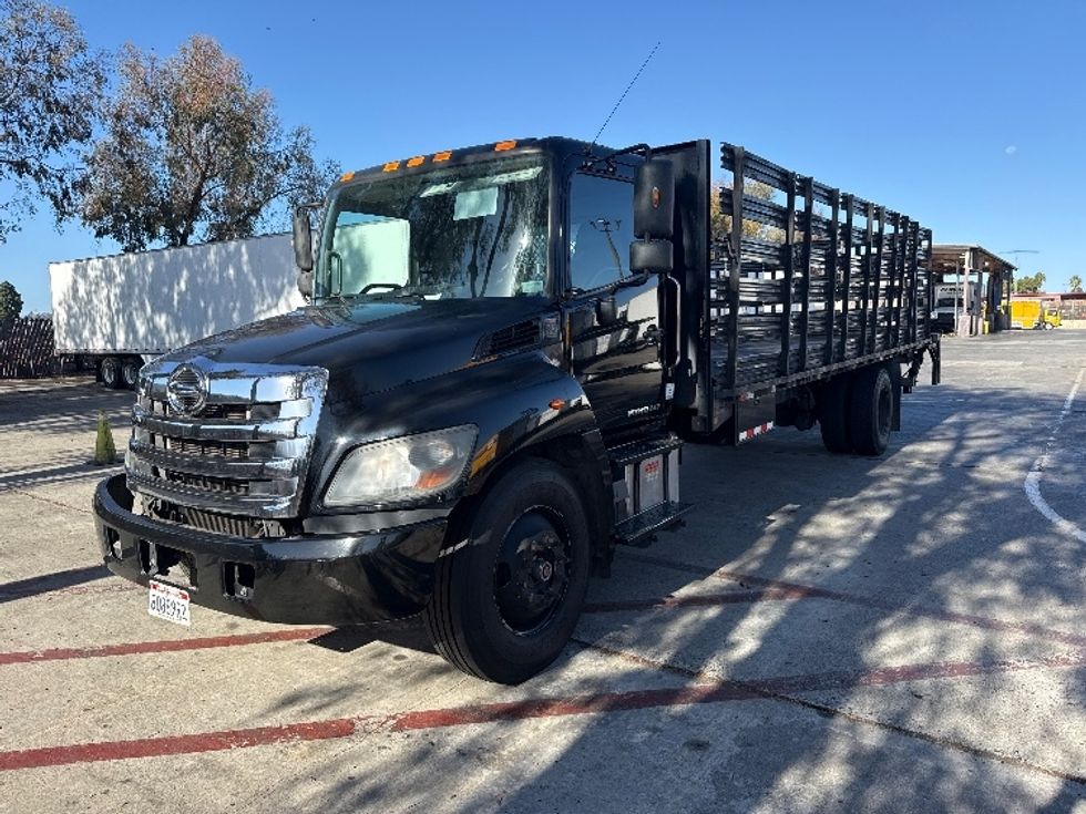 Flatbed Truck-Light and Medium Duty Trucks-Hino-2020-268-Torrance-CA-124,433\n\t\tmiles-$ 59,500 - Image 3