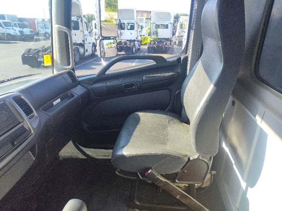 2020 Hino Conventional Type Truck Single Cab photo 12