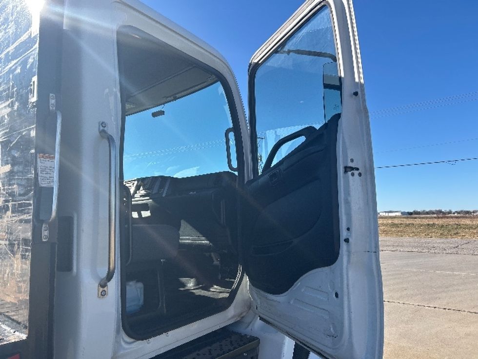 Flatbed Truck-Light and Medium Duty Trucks-Hino-2020-268-Wichita-KS-32,254\n\t\tmiles-$ 63,250 - Image 15