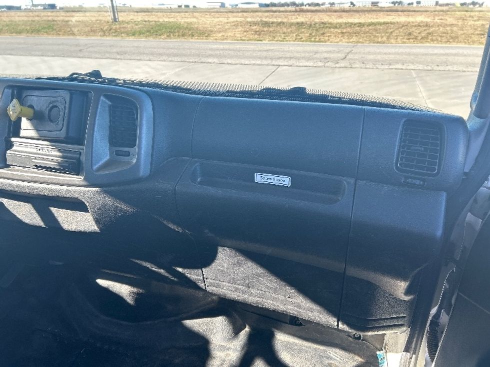 Flatbed Truck-Light and Medium Duty Trucks-Hino-2020-268-Wichita-KS-32,254\n\t\tmiles-$ 63,250 - Image 16