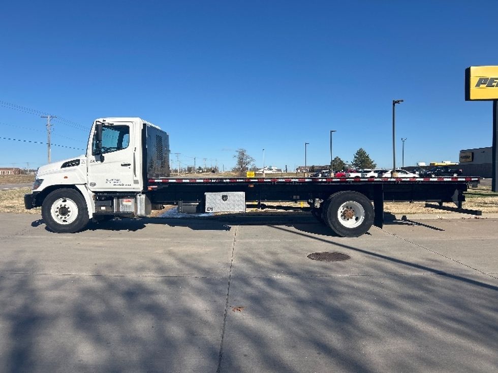 Flatbed Truck-Light and Medium Duty Trucks-Hino-2020-268-Wichita-KS-32,254\n\t\tmiles-$ 63,250 - Image 4