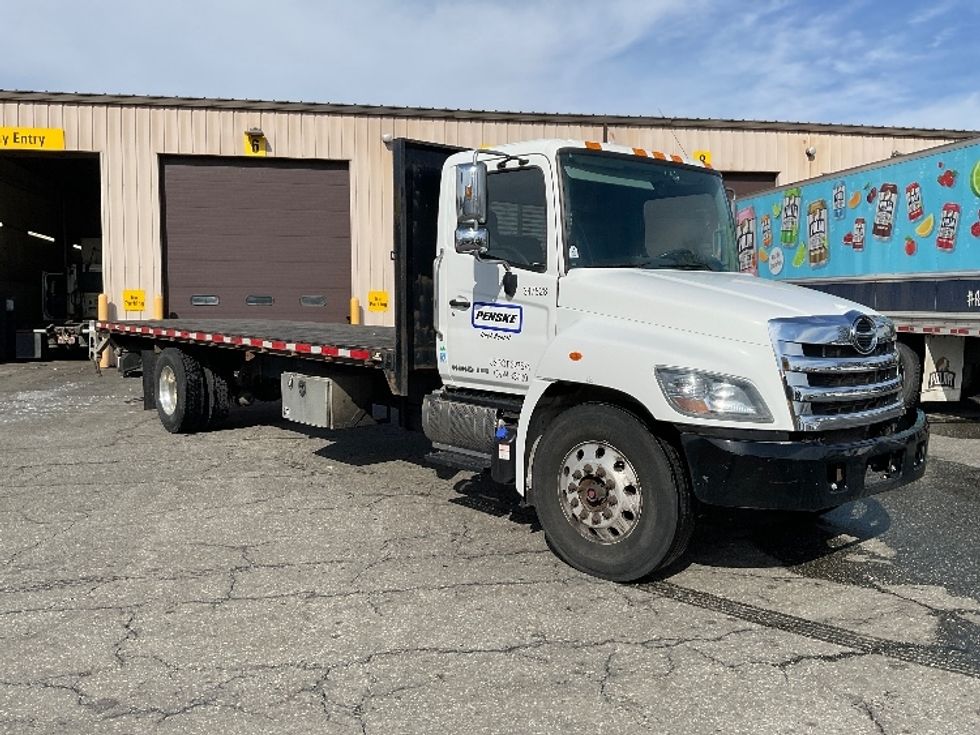 Flatbed Truck-Light and Medium Duty Trucks-Hino-2020-338-Chicopee-MA-166,670\n\t\tmiles-$ 39,250 - Image 1