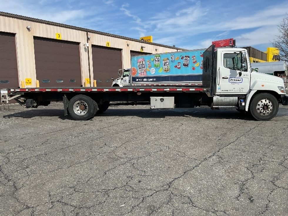 Flatbed Truck-Light and Medium Duty Trucks-Hino-2020-338-Chicopee-MA-166,670\n\t\tmiles-$ 39,250 - Image 13