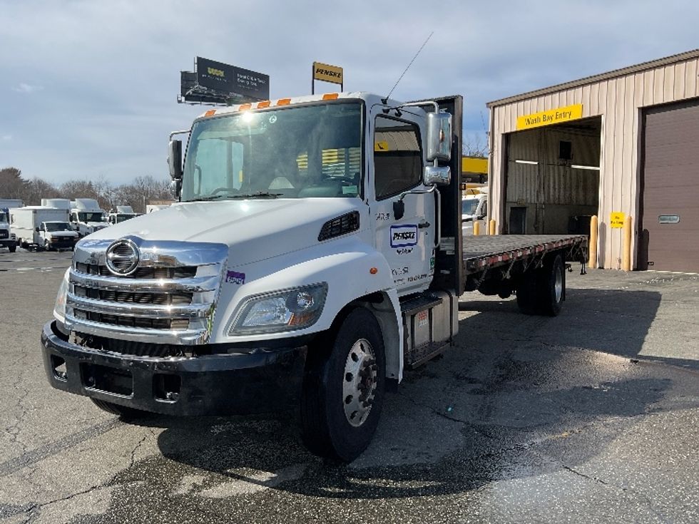 Flatbed Truck-Light and Medium Duty Trucks-Hino-2020-338-Chicopee-MA-166,670\n\t\tmiles-$ 39,250 - Image 3