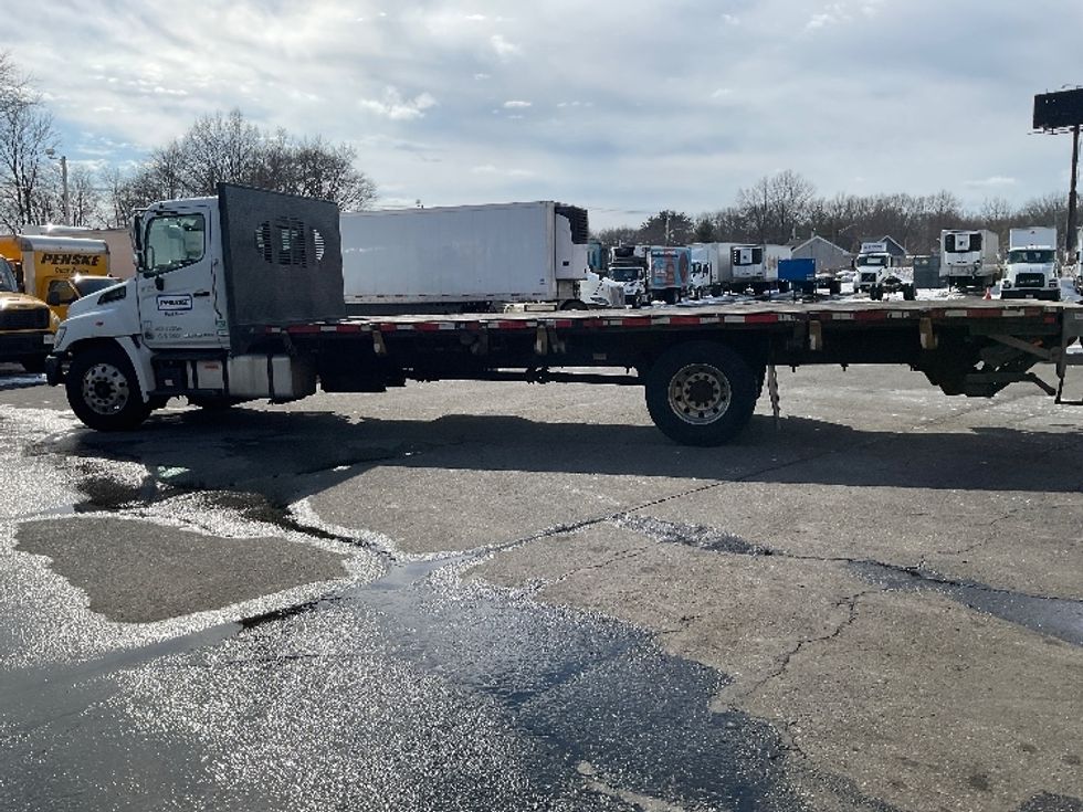 Flatbed Truck-Light and Medium Duty Trucks-Hino-2020-338-Chicopee-MA-166,670\n\t\tmiles-$ 39,250 - Image 4