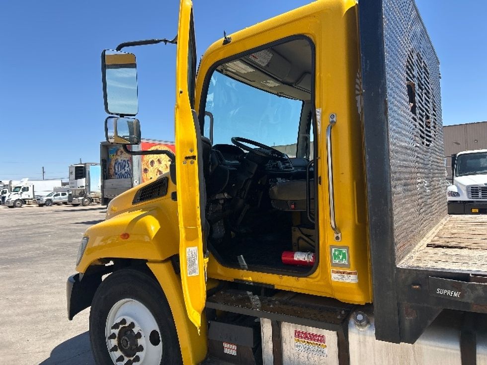Flatbed Truck-Light and Medium Duty Trucks-Hino-2020-338-Fort Worth-TX-91,213\n\t\tmiles-$ 60,000 - Image 16