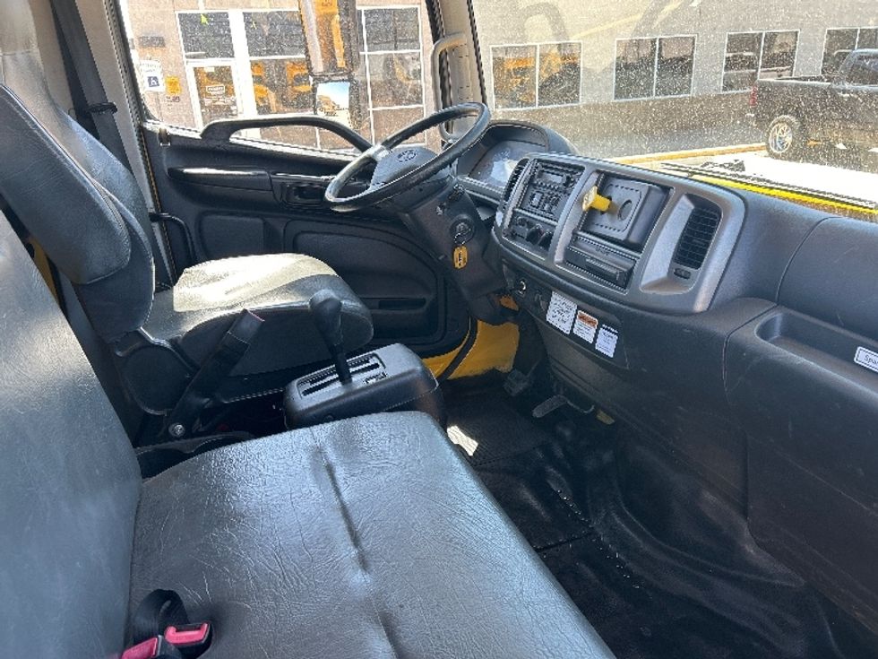 Flatbed Truck-Light and Medium Duty Trucks-Hino-2020-338-Fort Worth-TX-91,213\n\t\tmiles-$ 60,000 - Image 22