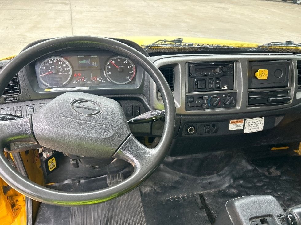 Flatbed Truck-Light and Medium Duty Trucks-Hino-2020-338-Kennesaw-GA-145,689\n\t\tmiles-$ 52,500 - Image 14