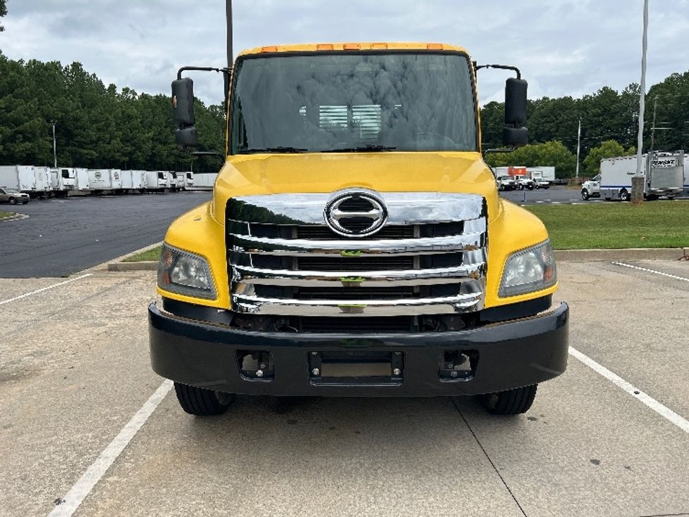 Flatbed Truck-Light and Medium Duty Trucks-Hino-2020-338-Kennesaw-GA-145,689\n\t\tmiles-$ 52,500 - Image 2