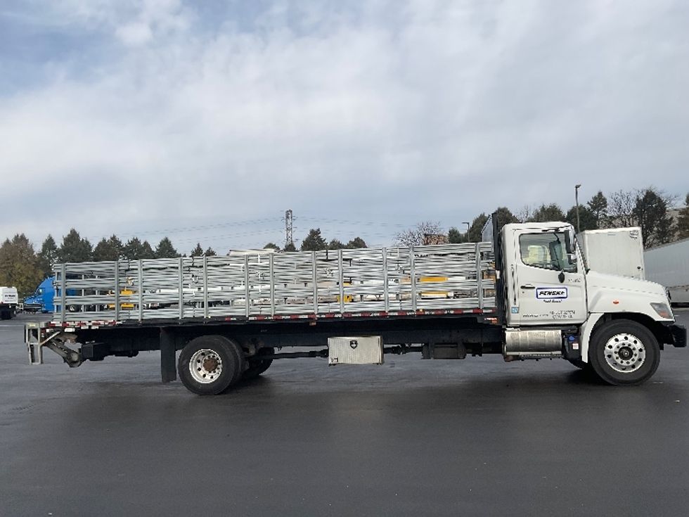 Flatbed Truck-Light and Medium Duty Trucks-Hino-2020-338-Lancaster-PA-146,436\n\t\tmiles-$ 47,000 - Image 15