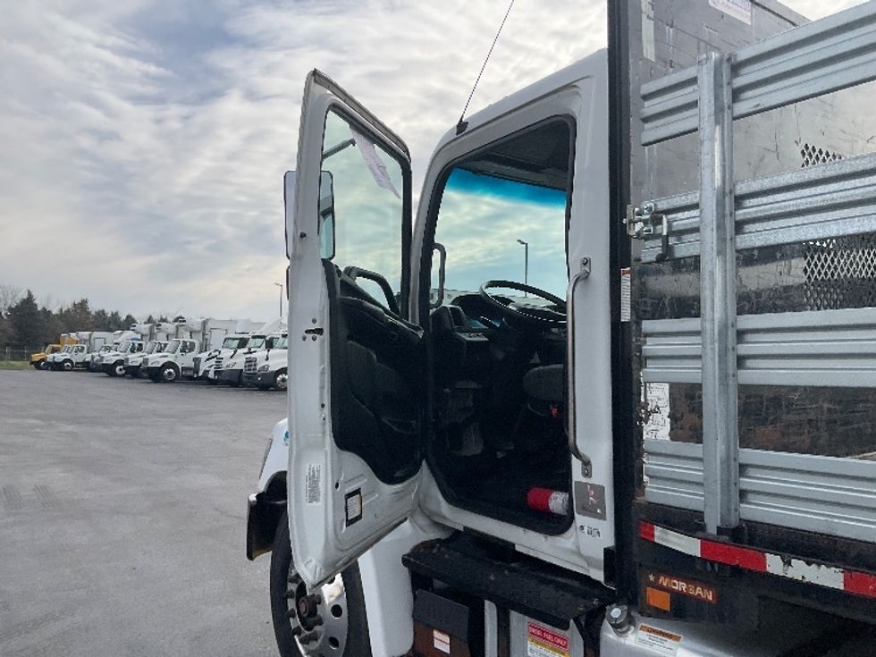 Flatbed Truck-Light and Medium Duty Trucks-Hino-2020-338-Lancaster-PA-146,436\n\t\tmiles-$ 47,000 - Image 16