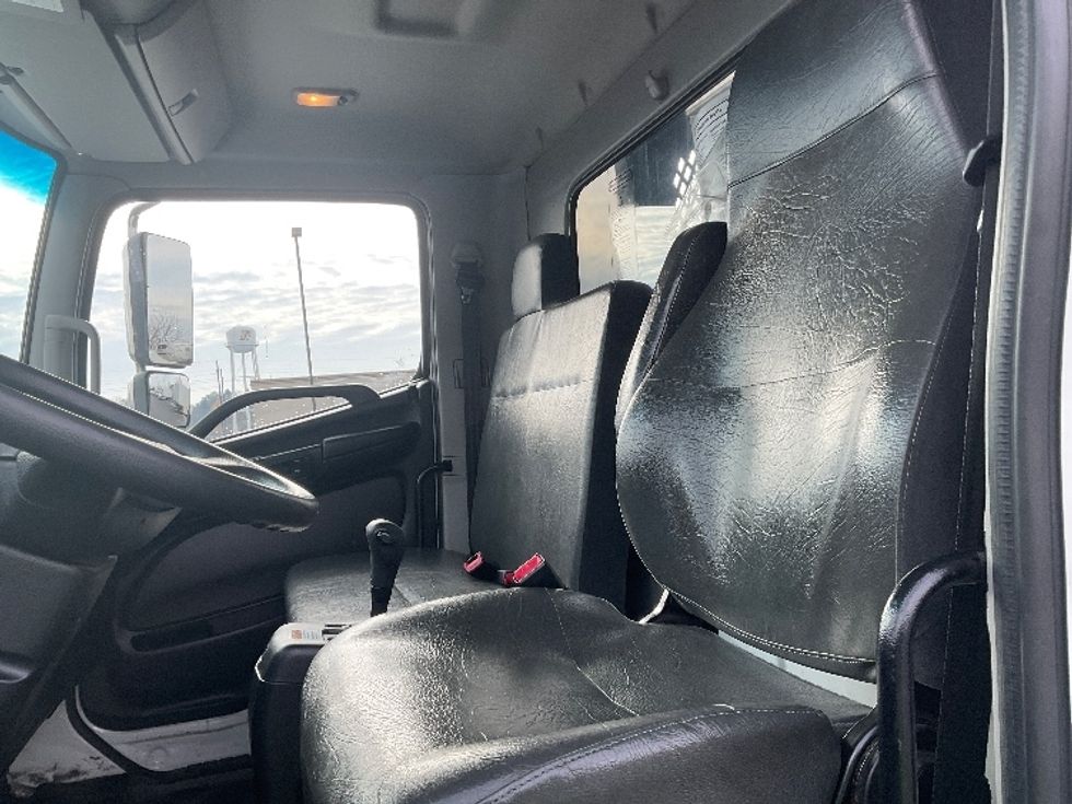 Flatbed Truck-Light and Medium Duty Trucks-Hino-2020-338-Lancaster-PA-146,436\n\t\tmiles-$ 47,000 - Image 19