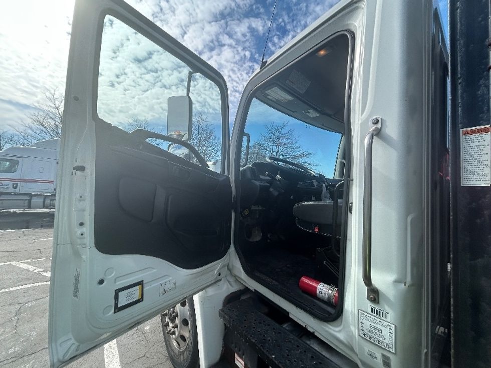 Flatbed Truck-Light and Medium Duty Trucks-Hino-2020-338-Lancaster-PA-158,205\n\t\tmiles-$ 43,500 - Image 16