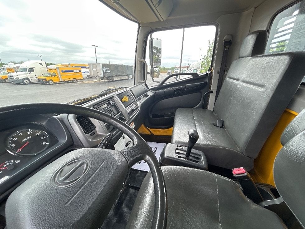 Flatbed Truck-Light and Medium Duty Trucks-Hino-2020-338-Lowell-AR-203,875\n\t\tmiles-$ 32,000 - Image 19