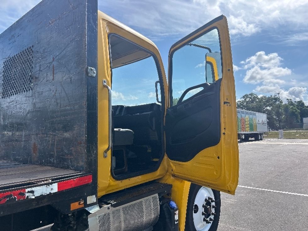 Flatbed Truck-Light and Medium Duty Trucks-Hino-2020-338-Miami-FL-144,880\n\t\tmiles-$ 42,750 - Image 19