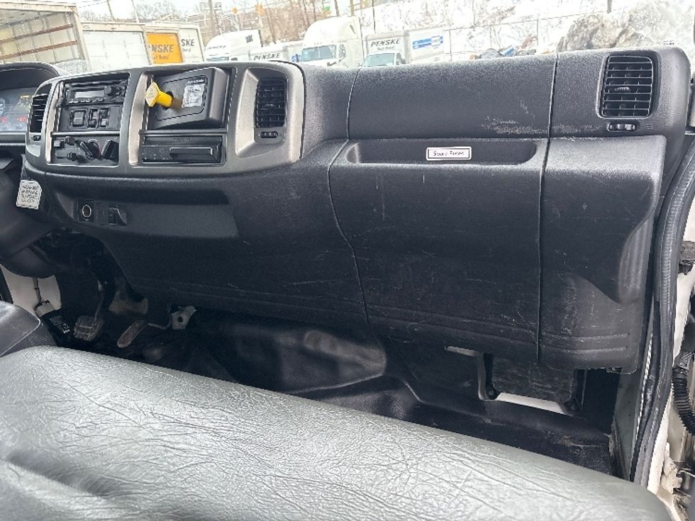 Flatbed Truck-Light and Medium Duty Trucks-Hino-2020-338-North Bergen-NJ-132,230\n\t\tmiles-$ 45,250 - Image 19