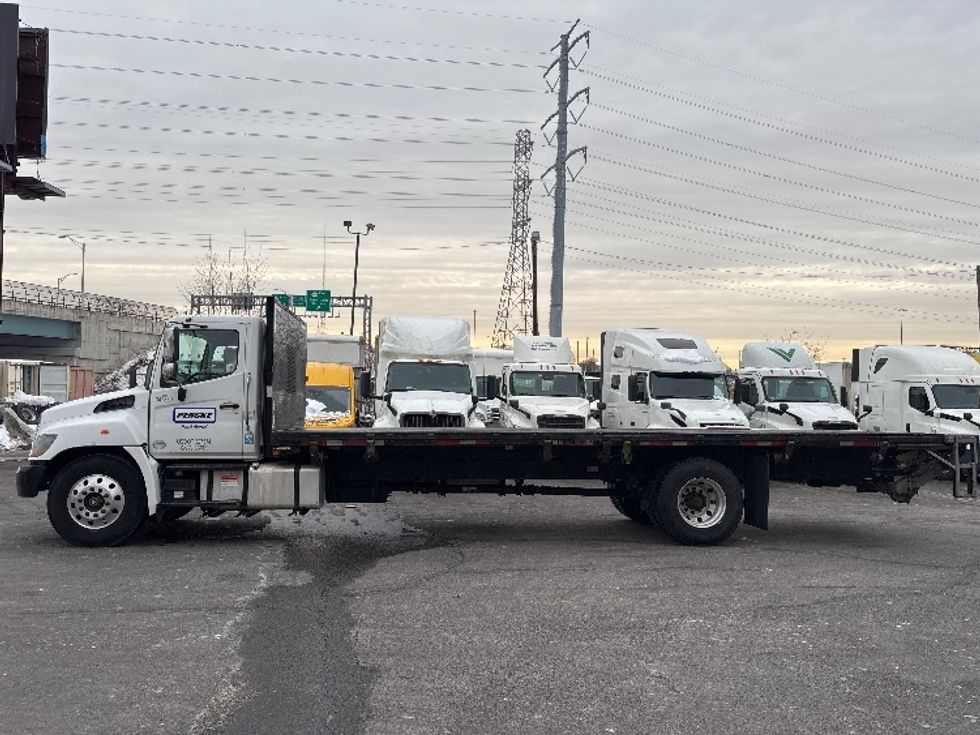 Flatbed Truck-Light and Medium Duty Trucks-Hino-2020-338-North Bergen-NJ-132,230\n\t\tmiles-$ 45,250 - Image 4