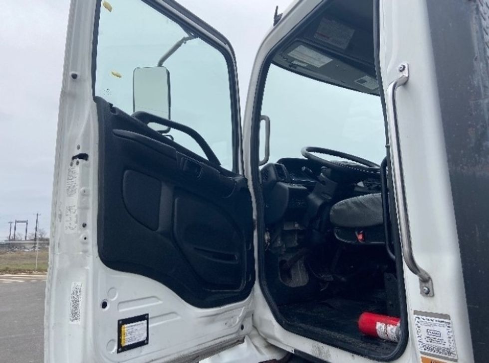 Flatbed Truck-Light and Medium Duty Trucks-Hino-2020-338-San Antonio-TX-208,023\n\t\tmiles-$ 47,500 - Image 13