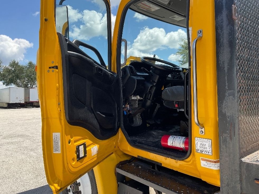 Flatbed Truck-Light and Medium Duty Trucks-Hino-2020-338-Tampa-FL-139,774\n\t\tmiles-$ 46,500 - Image 16