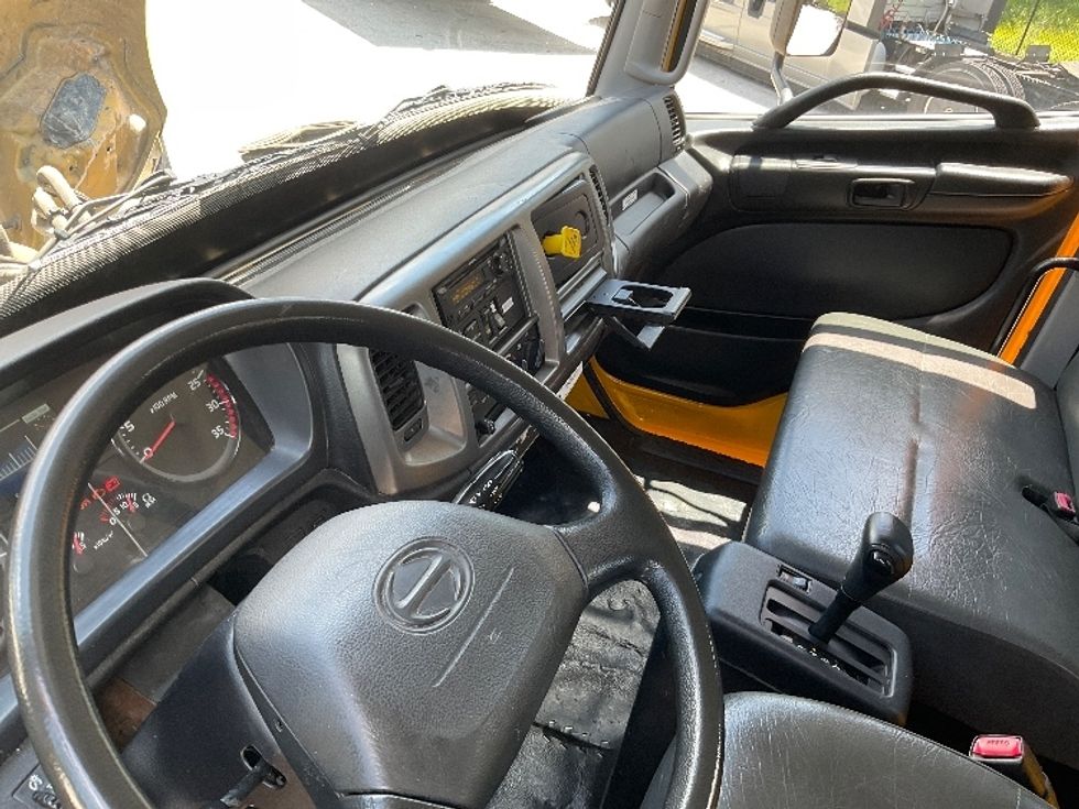 Flatbed Truck-Light and Medium Duty Trucks-Hino-2020-338-Tampa-FL-139,774\n\t\tmiles-$ 46,500 - Image 19