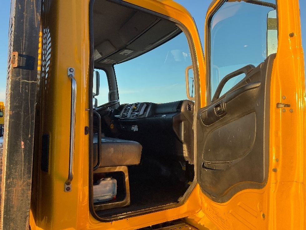 Flatbed Truck-Light and Medium Duty Trucks-Hino-2020-338-Traverse City-MI-114,189\n\t\tmiles-$ 50,250 - Image 20