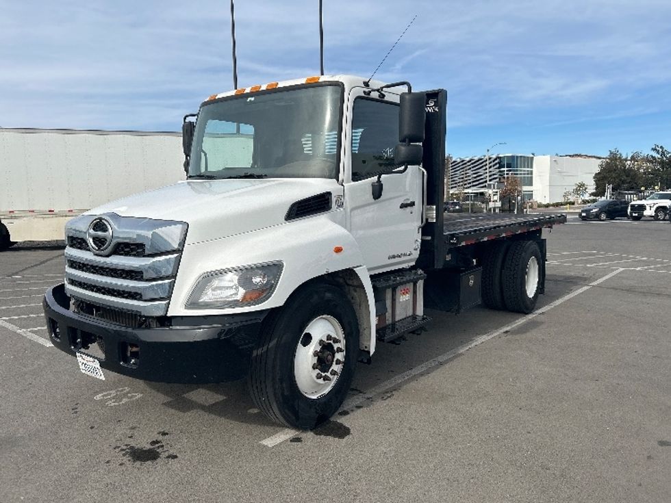 Flatbed Truck-Light and Medium Duty Trucks-Hino-2021-L6-Fontana-CA-76,252\n\t\tmiles-$ 73,250 - Image 3