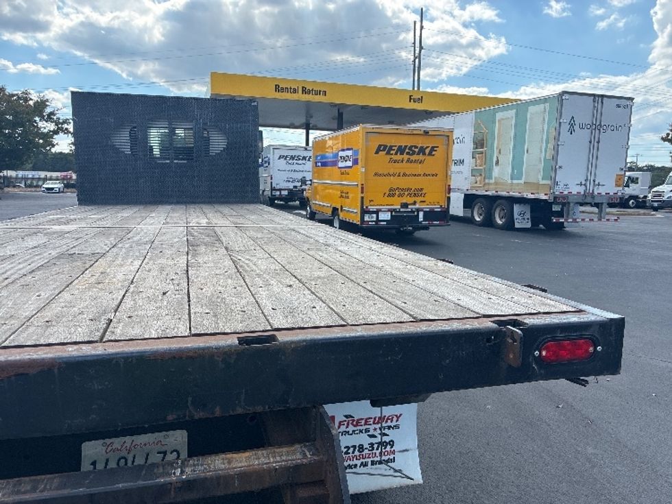 Flatbed Truck-Light and Medium Duty Trucks-Hino-2023-L6-Greenville-SC-112,240\n\t\tmiles-$ 80,750 - Image 12