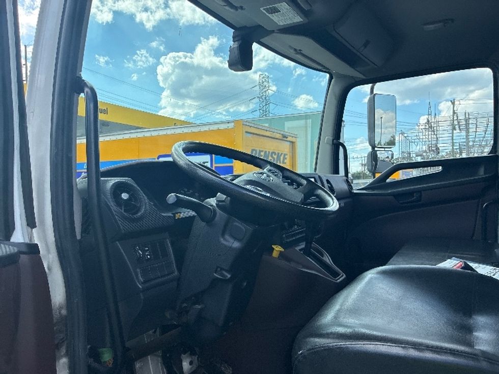 Flatbed Truck-Light and Medium Duty Trucks-Hino-2023-L6-Greenville-SC-112,240\n\t\tmiles-$ 80,750 - Image 17